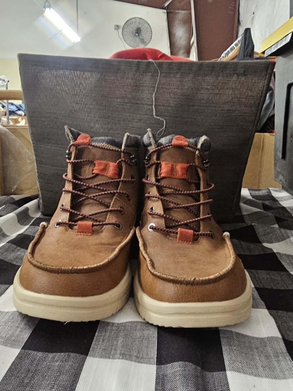 HEYDUDE Men's Bradley Classic Boots - Cognac Brown - Size 12 - Picture 3 of 5
